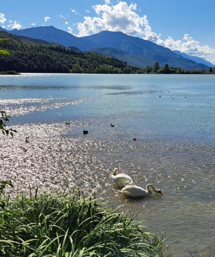 Appartamento Peace&Lake Riva del Garda Exterior foto